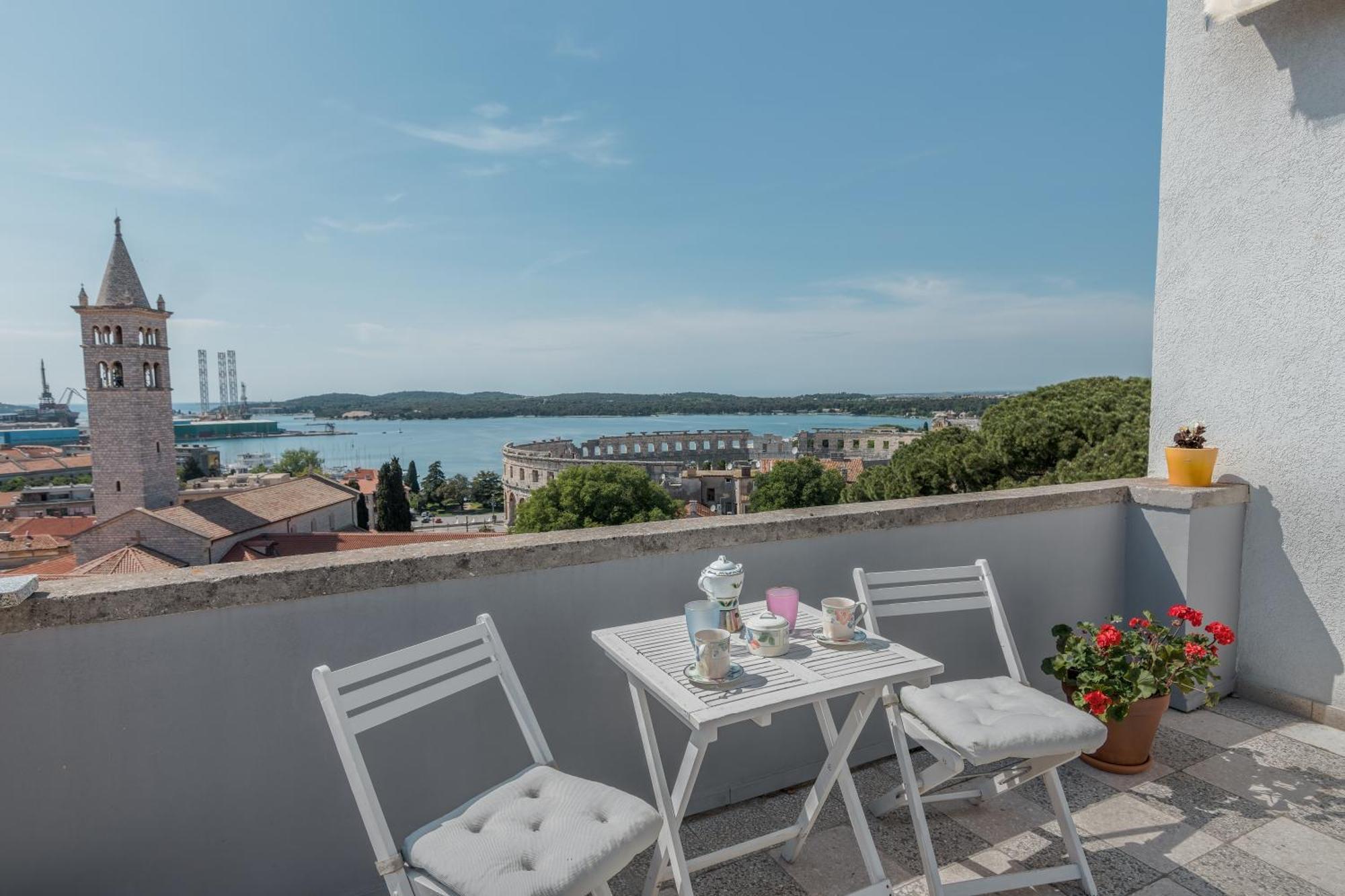 Apartment Seagull Пула Екстериор снимка