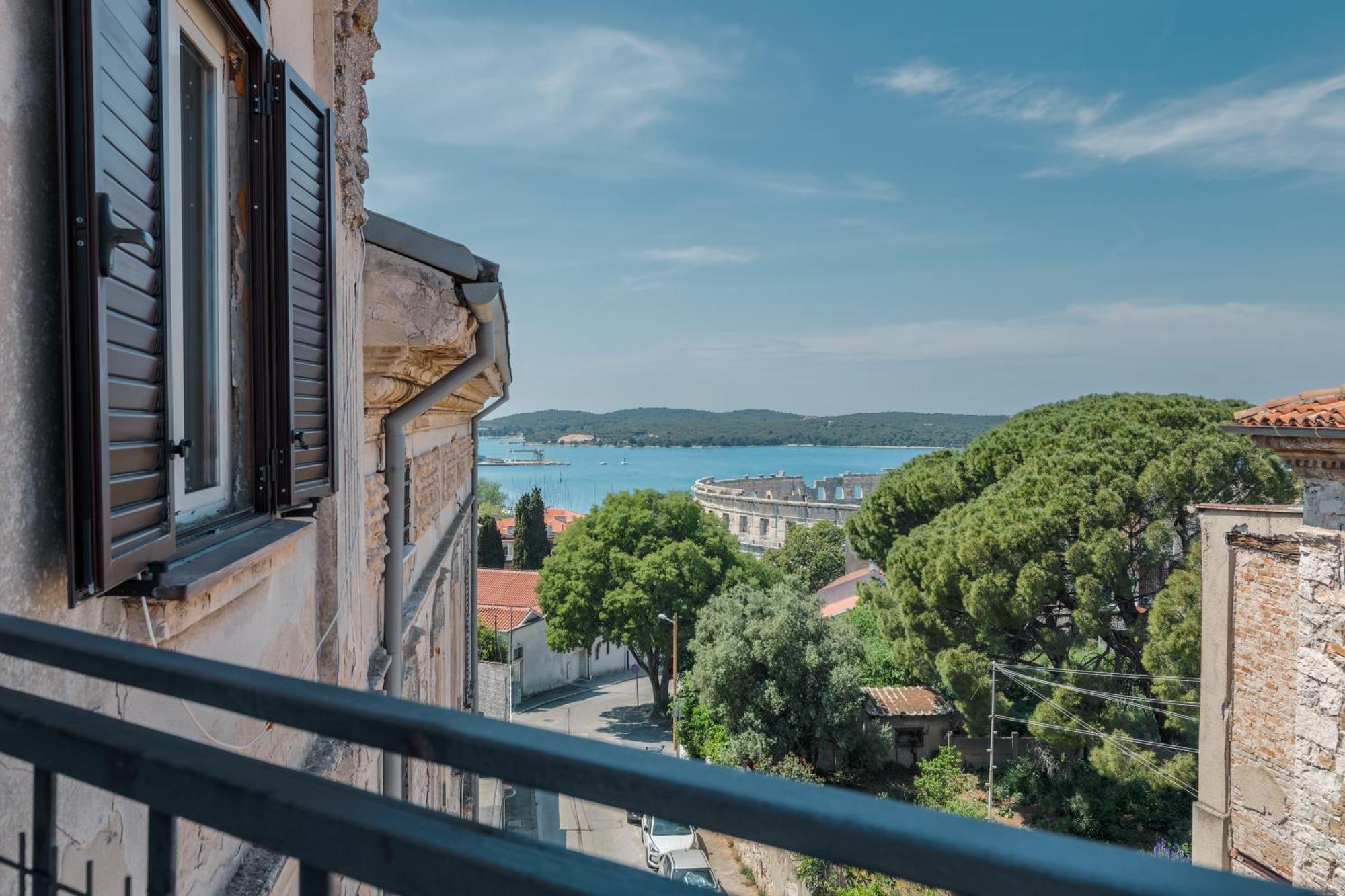 Apartment Seagull Пула Екстериор снимка